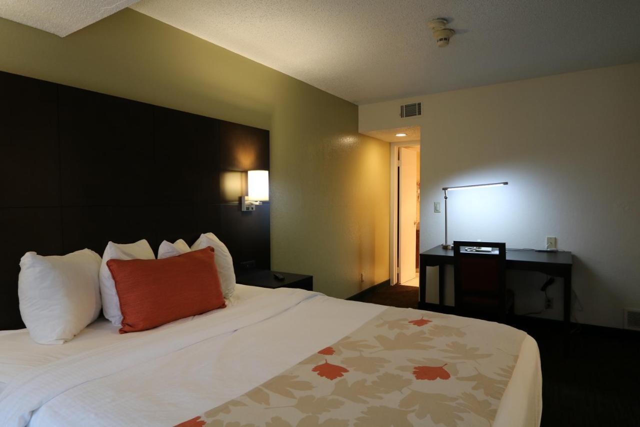 Fairbridge Inn & Suites - Akron Copley Township - West Zimmer foto